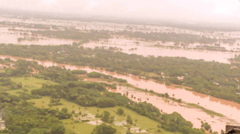 ୩ ଜିଲ୍ଲାରେ ବନ୍ୟା ବିତ୍ପାତ: ୩୦ହଜାର ଲୋକ ପ୍ରଭାବିତ, ସ୍ଥିତି ପରଖିଲେ ମୁଖ୍ୟମନ୍ତ୍ରୀ, ଆଉ ୭ଦିନ ମାଗଣା ରନ୍ଧା ଖାଦ୍ୟ