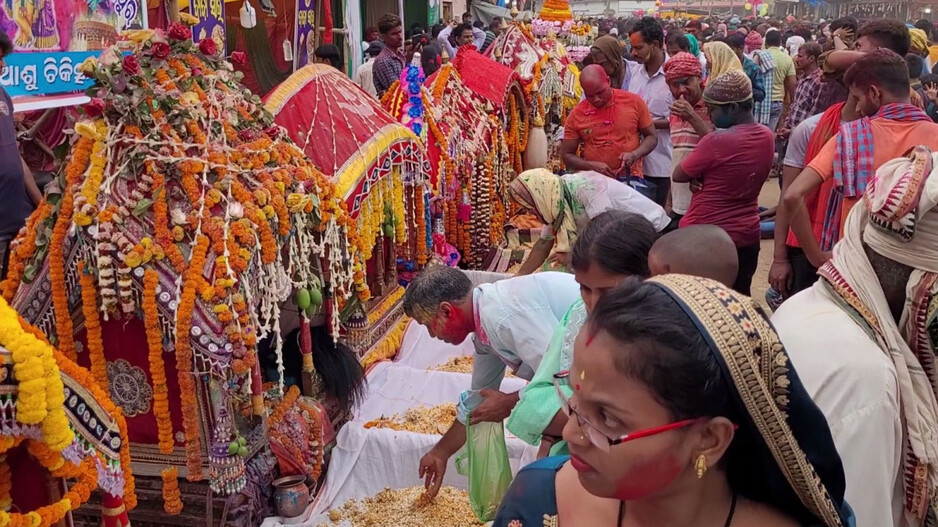 Famous Olakana Dola Melana