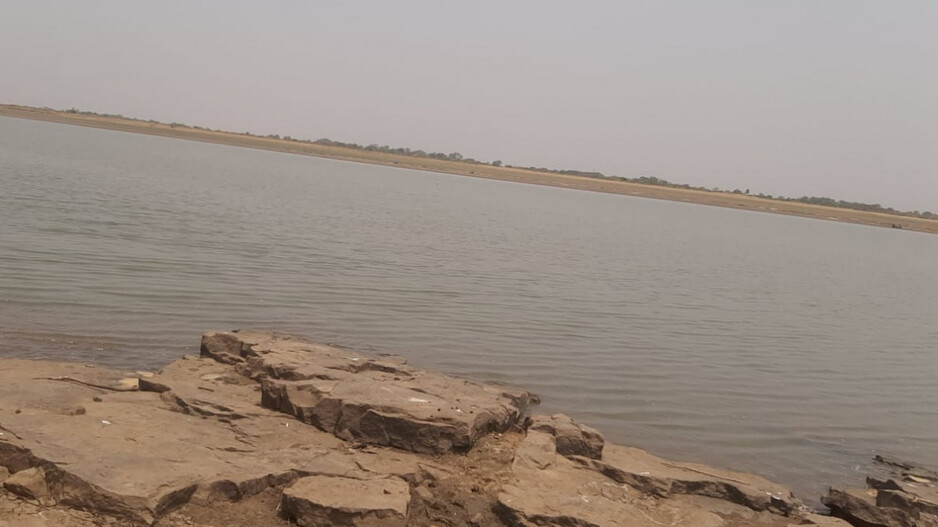 water fills dry river in Jharsugarh