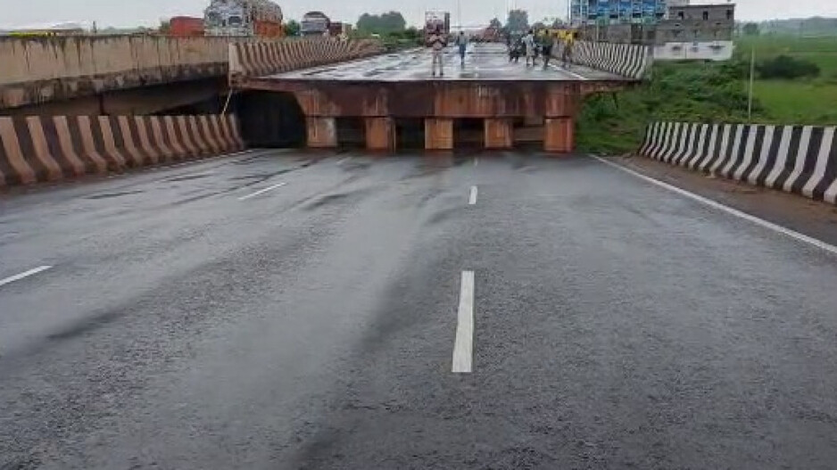 Bridge collapse