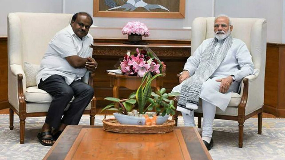 JD(S) leader HD Kumaraswamy and PM Modi