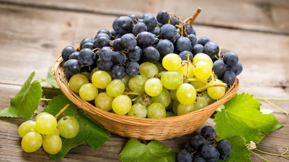 Benefits Of Consuming Grapes
