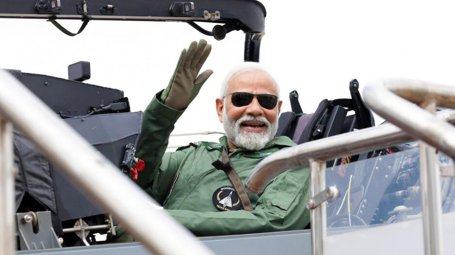 Modi flew in tejas aircraft