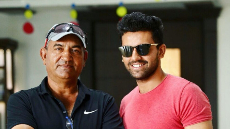 Deepak Chahar with his Father