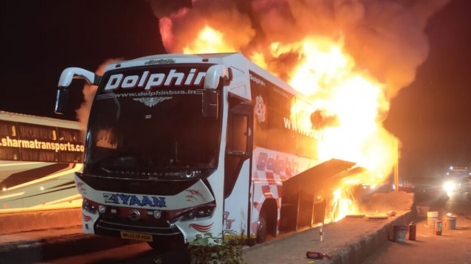 haj-yatri-bus-fire