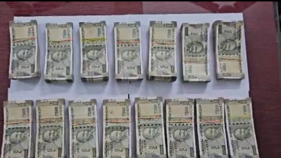 7lakh seized