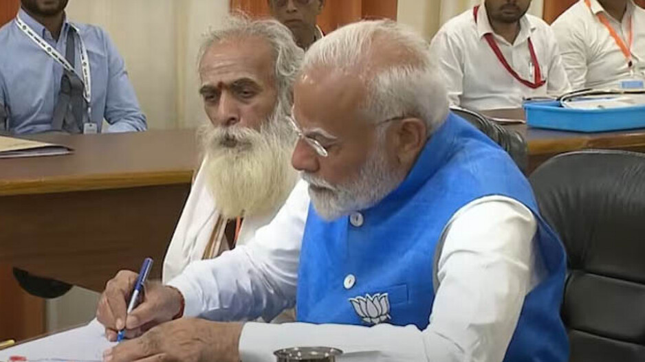 Modi File Nomination