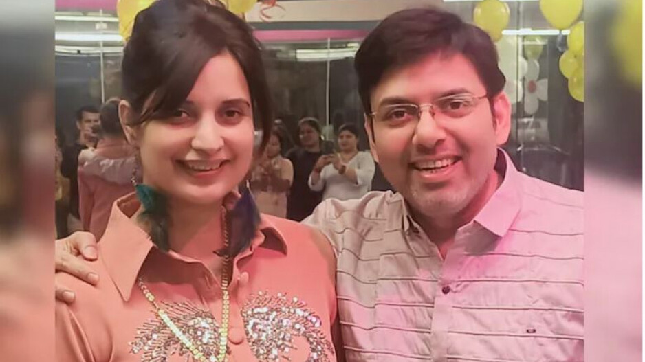 Rajeev Dubey & his wife 