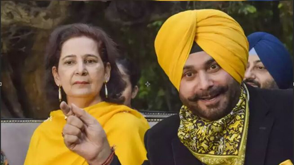 Navjot Singh Sidhu and his wife