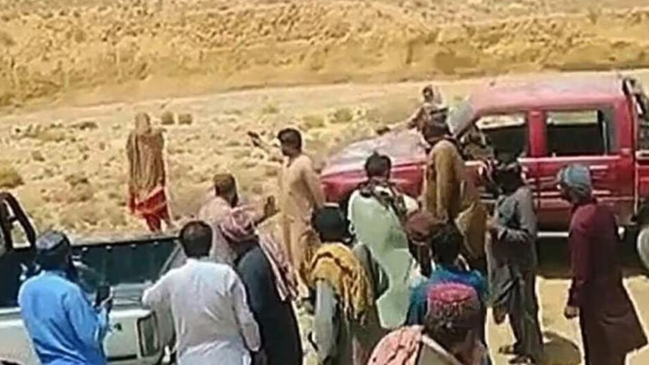 ପ୍ରେମ ବିବାହ କରିବାରୁ ସର୍ବସମ୍ମୁଖରେ ଝିଅ-ଜ୍ୱାଇଁଙ୍କୁ ଗୁଳି ମାରିଦେଲେ ପରିବାର ଲୋକ