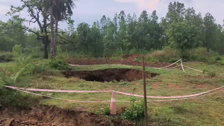 ଭୁଶୁଡ଼ିଲା ଖୋର୍ଦ୍ଧା-ବଲାଙ୍ଗିର ନିର୍ମାଣାଧୀନ ରେଳ ଟନେଲ୍‌