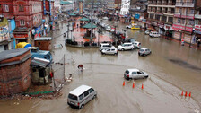 Heavy Rain In Kashmir