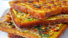 Bread masala toast