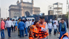 Mumbai ferry capsize 