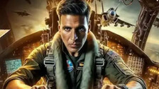 Akshay Kumar in Sky Force Poster