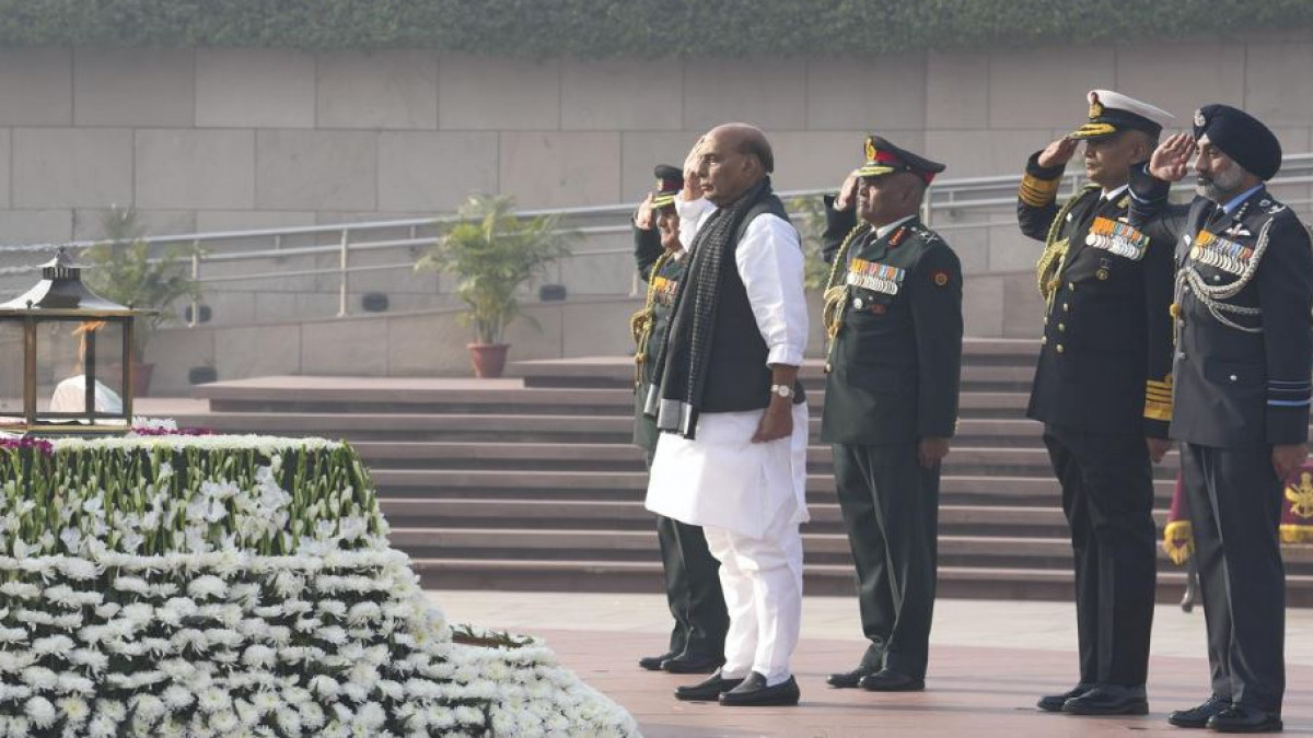 Defence Minister Rajnath Singh Tribute To Indian Heroes  