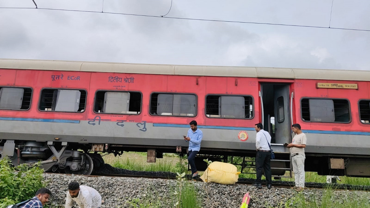 Shalimar- Sambalpur Express