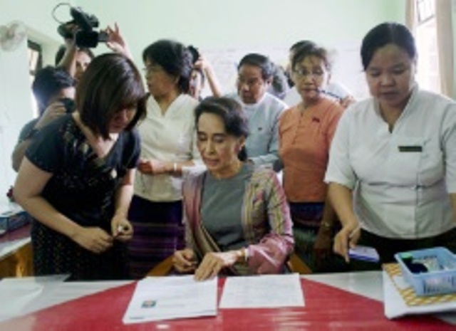 add add Suu Kyi registers for Myanmar polls