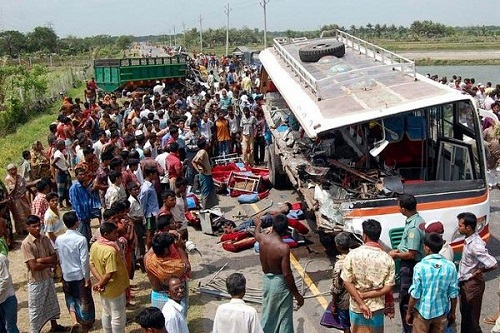 12 killed in road accident in Bangladesh