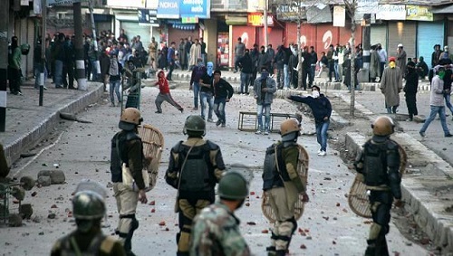 riots-are-common-kashmir-file-photo