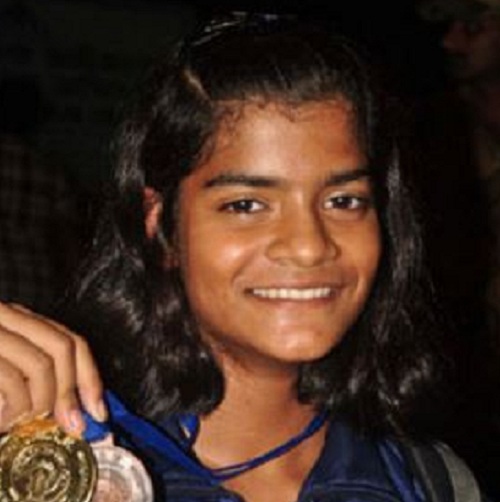 odia-girl-pratyasha-ray-became-first-swimmer