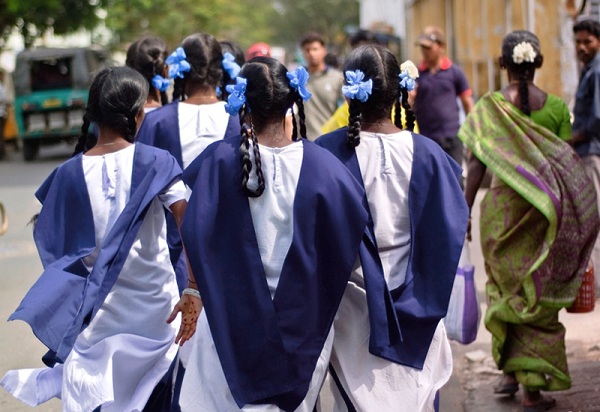Indian-Schoolgirls
