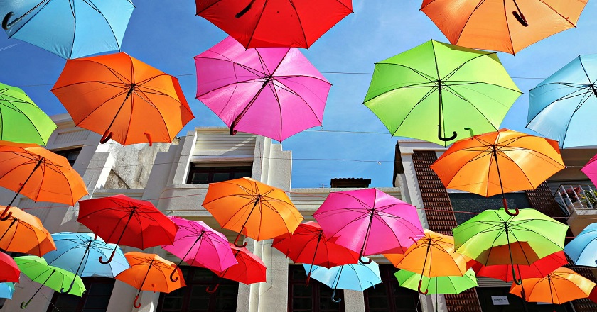 Colorful-Umbrella-Fly-Wallpaper-HD