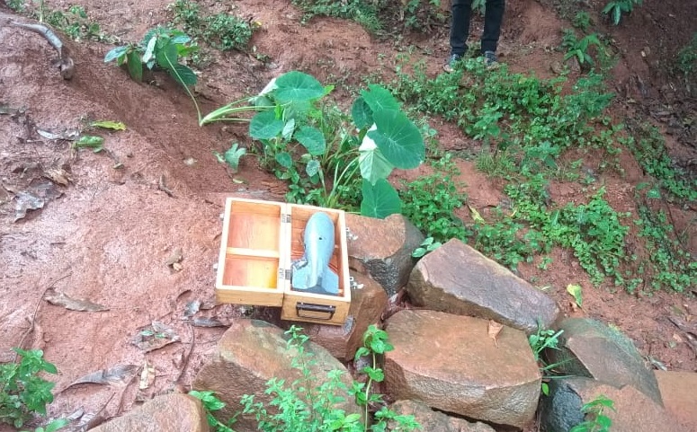 Police seize rocket shaped bomb from kendujhar jungle