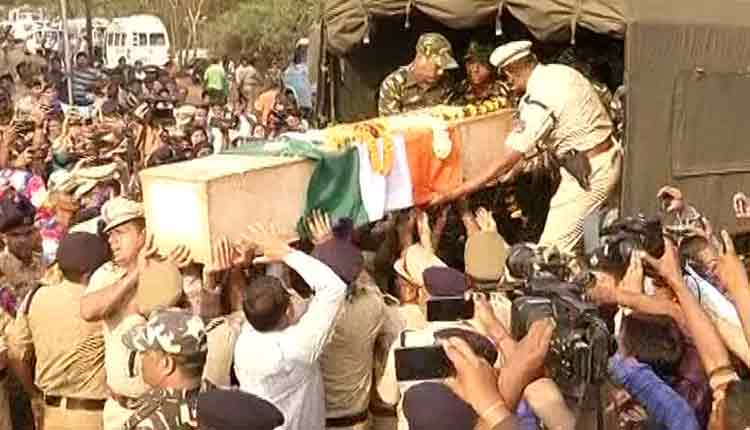 THOUSANDS-WAIT-FOR-MORTAL-REMAINS-OF-THE-TWO-MARTYRS-TO-ARRIVE-IN-THEIR-VILLAGES