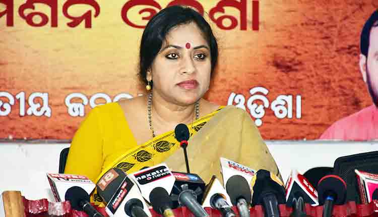 BJP-LEADER-SLAMS-NAVEEN-AND-BJD-OVER-CHIT-FUND-SCAM