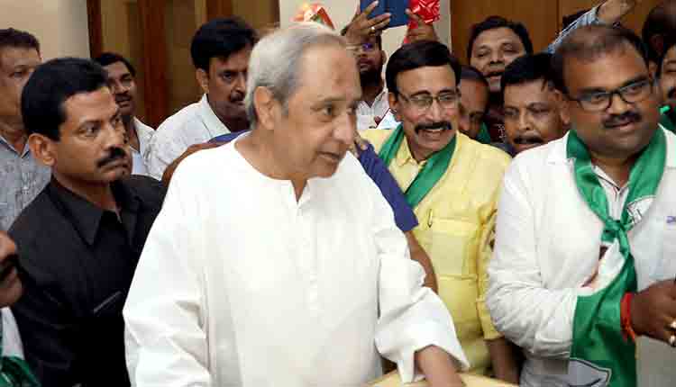 congress-and-bjd-leaders-with-supporters-join-bjd