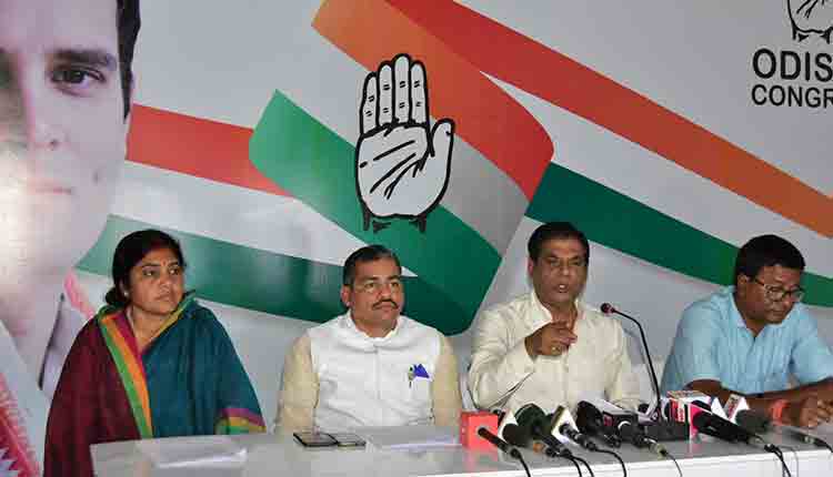congress-says-odia-women-have-been-taken-for-a-ride-under-naveen-rule11
