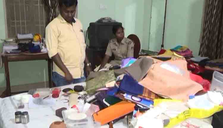 a-retired-teachers-locked-house-in-balangir-looted