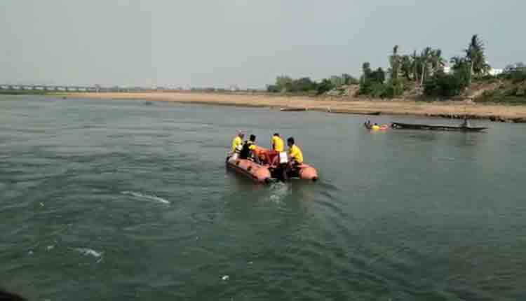 engineering-student-goes-missing-in-mahanadi-while-taking-a-bath