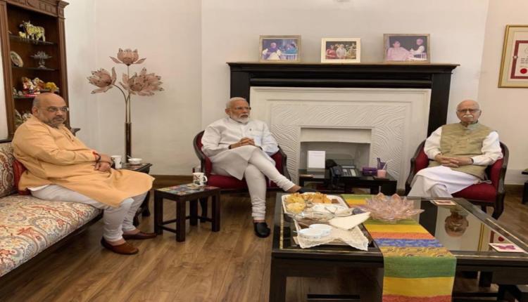 modi meet advani