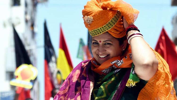 smriti-irani-campaigns_d02e