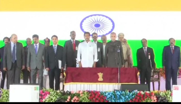 25 andhra pradesh ministers including five deputy cms take oath