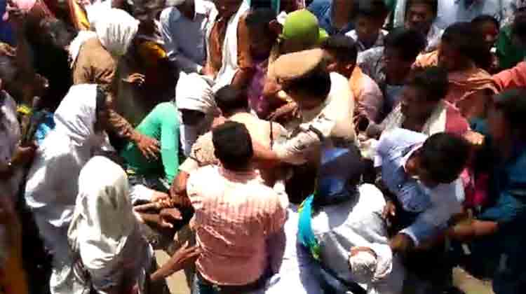 Adivasis-in-Bolangir-scuffle-with-police,-gherao-district-Collectorate-demanding-immediate-arrest-of-Patnagarh-BJD-MLA-Saroj-Meher
