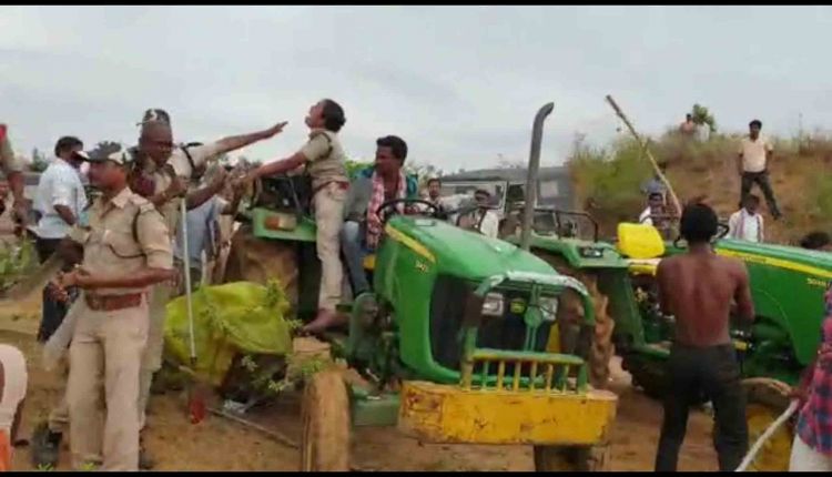 TRS WORKER ATTACK POLICE