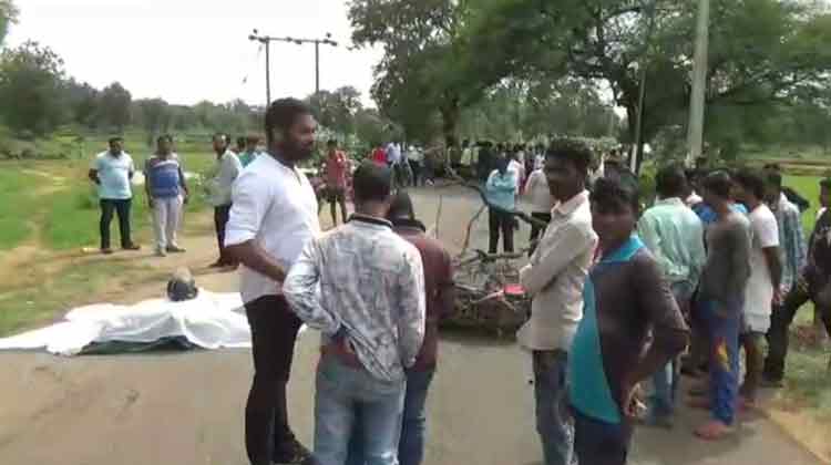 mother-and-son-die-in-a-road-accident-near-kantabanji-in-balangir-district1