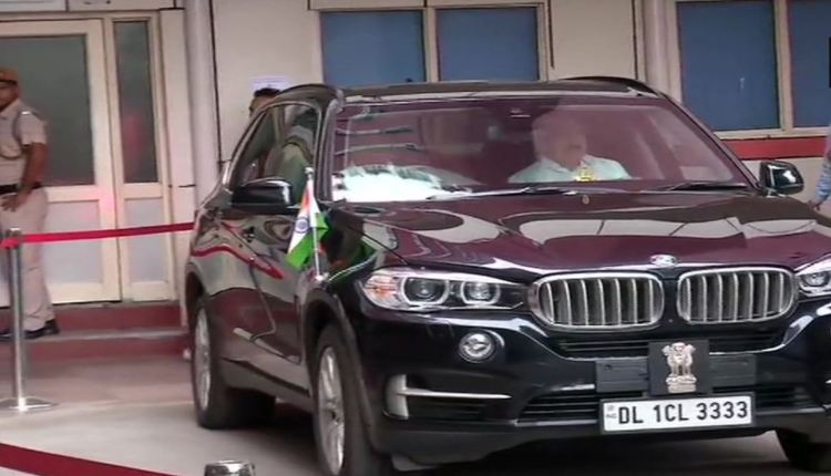 VENKIA NAIDU MEET JAILEY AT AIIMS