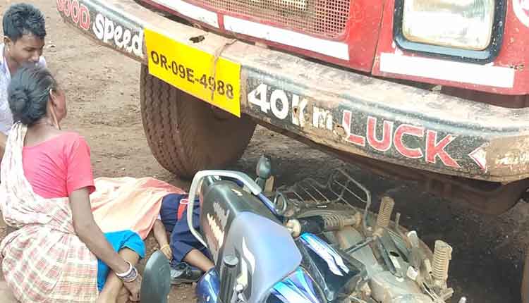 truck-accident-badampahada-thana-aria