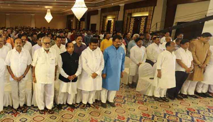 Leaders-cutting-across-party-lines-pay-tributes-to-Arun-Jaitley-In-Bhubaneswar