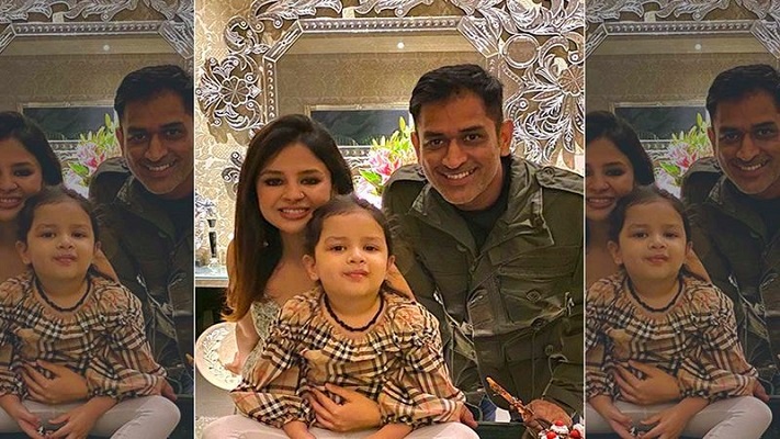 Dhoni with his family
