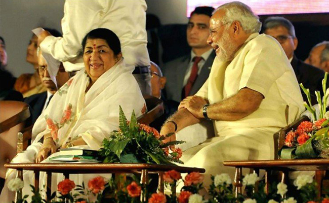 Lata Mangeshkar and Narendra Modi