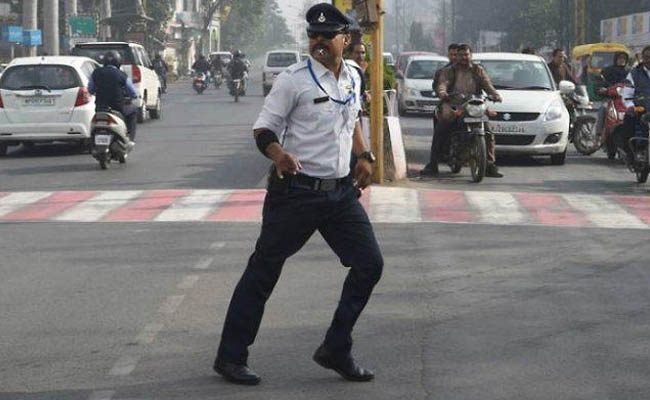 traffic-police-danced