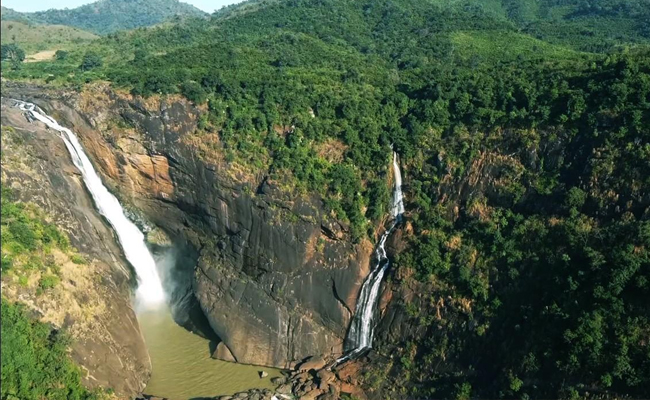 DumDuma Waterfall